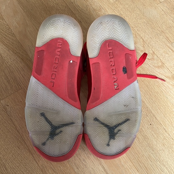Nike Air Jordan 5 Retro Red Suede. - Picture 3 of 4